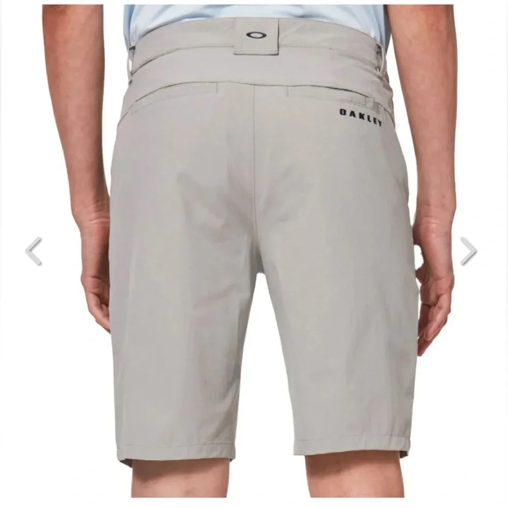 Oakley Men's Stone Gray Take Pro 3.0 Golf Flat Front Shorts Size 32 Regular Fit - Picture 2 of 10